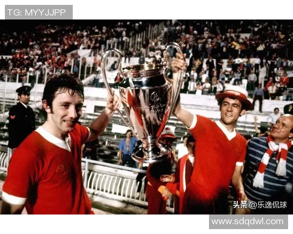 足坛传奇边后卫球星的成长之路与战术价值全面解析