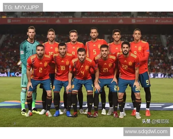 足球球星齐聚送上新春祝福共迎牛年喜庆时刻