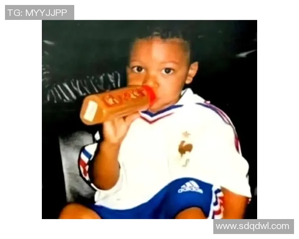 《十大足球小将美版球星排名解析与成长轨迹分析》